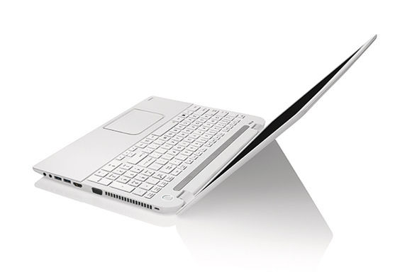 Toshiba Satellite 15.6  laptop , i7-4700 HQ, 8GB, 750GB, NV 740M 2GB, Win8.1 fotó, illusztráció : L50-A-1FW