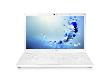 15,6  Fehér notebook LEDHD, Intel 997, 4GB, 750GB, AMD HD8750M 1GB,WIN8 64bit, fotó, illusztráció : NP370R5E-S04HU